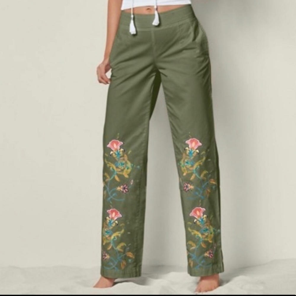 EUC Venus embroidered pants size 16